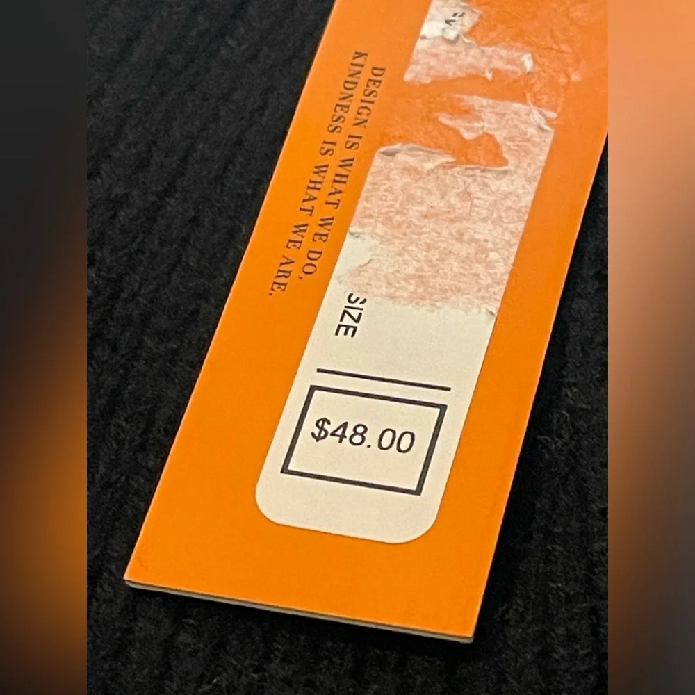 Kurt Geiger Women Black Beanie.
NWT - Picture 10 of 17